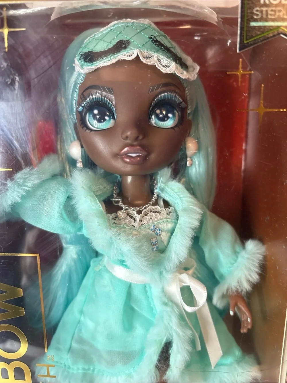 Rainbow High Special Edition Slumber Party Doll and Accessories Robin Sterling